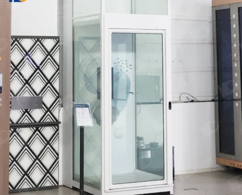 small elevator584